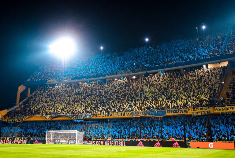 (VIDEO) Hinchas de Boca estallan tras la eliminación: “Que se vayan todos”