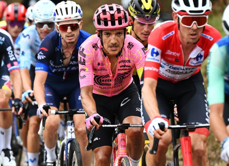 Richard Carapaz y su equipo, EF Education-EasyPost, se retiran de la Etoile de Bessèges