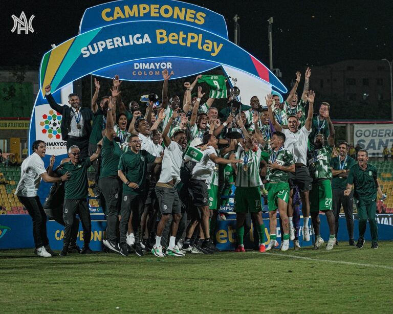 Billy Arce se coronó campeón de la Superliga con Atlético Nacional