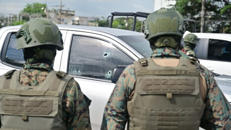 Fuerzas Armadas de Ecuador activan Plan de Recompensas tras muerte de coronel en ataque armado