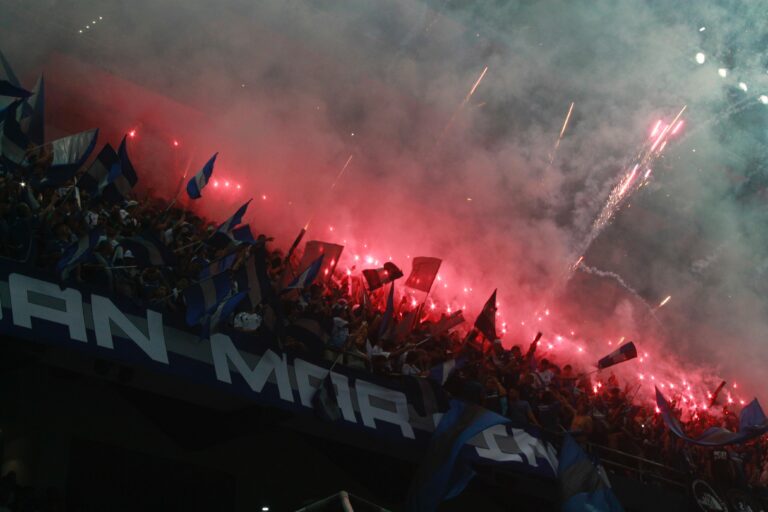(COMUNICADO) Emelec rechaza los actos de violencia contra Barcelona