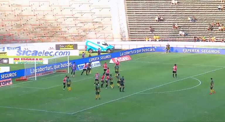 (VIDEO) Ayrton Preciado brilla con una asistencia en el empate de Aldosivi