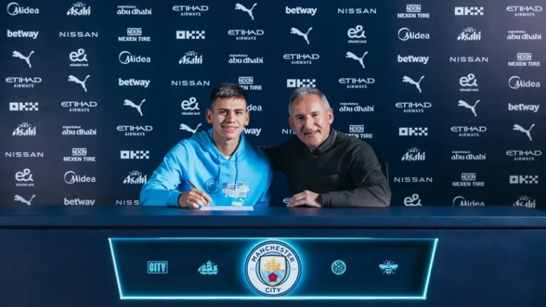 ‘Diablito’ Echeverri se incorpora al Manchester City