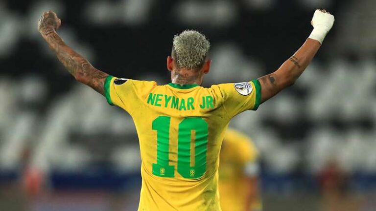 Neymar, en la lista de preconvocados con Brasil