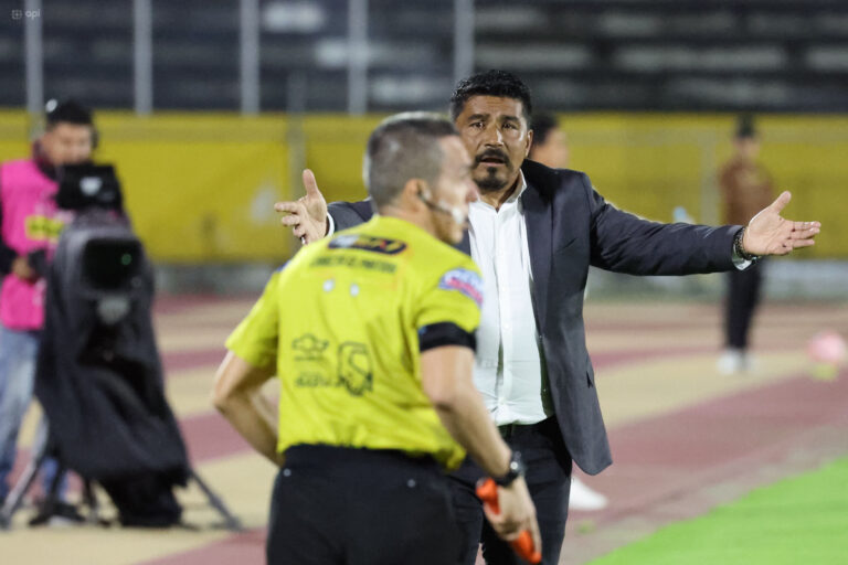 Omar Asad, autocrítico tras el empate: “Vamos a ver cosas qué nos está faltando”