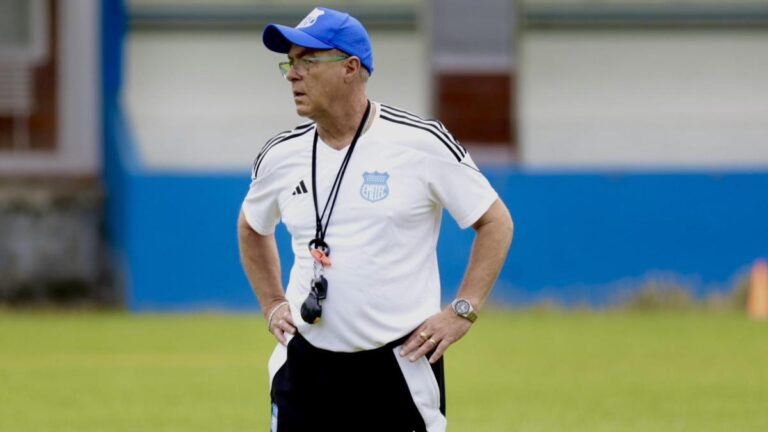 Semana clave para la continuidad de Célico en Emelec