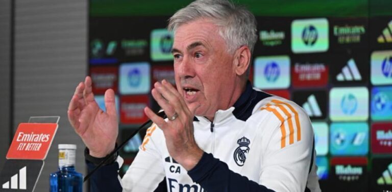 Ancelotti: “Me gustaría ser una mosca para escuchar lo que dice un jugador cuando no juega”