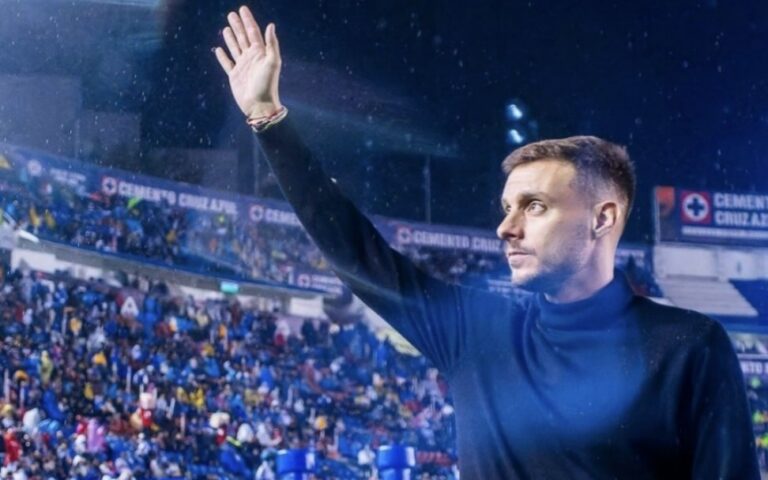 Cruz Azul ingresó en FIFA una millonaria demanda contra Martín Anselmi