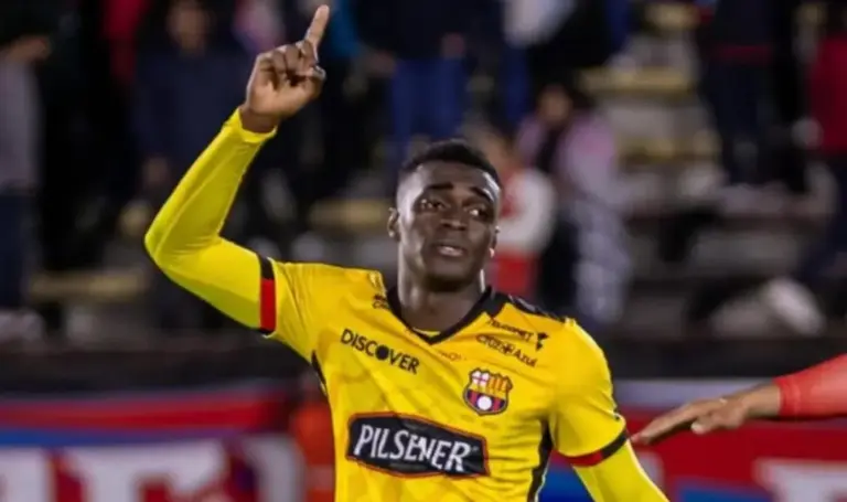 Álex Rangel, baja en BSC por lesión en la rodilla