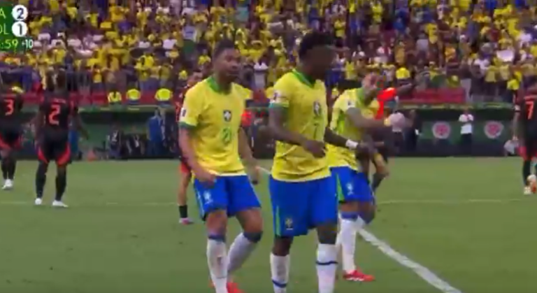 (VIDEO) Los jugadores de Brasil evitaron la suspensión de Vinícius Jr ante Argentina