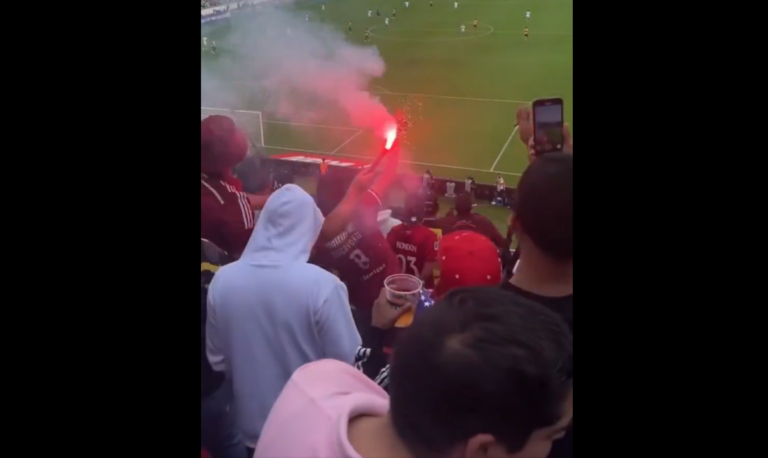 (VIDEO) VENEZOLANOS CAPTADOS: Así lanzaron bengalas a la cancha del Rodrigo Paz