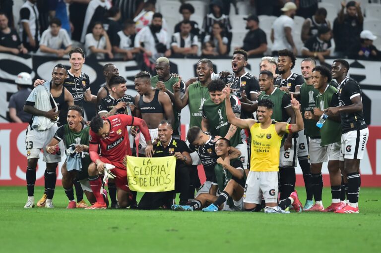 (VIDEO) CON UNO MENOS: BSC resistió y avanzó a la fase de grupos de la Libertadores