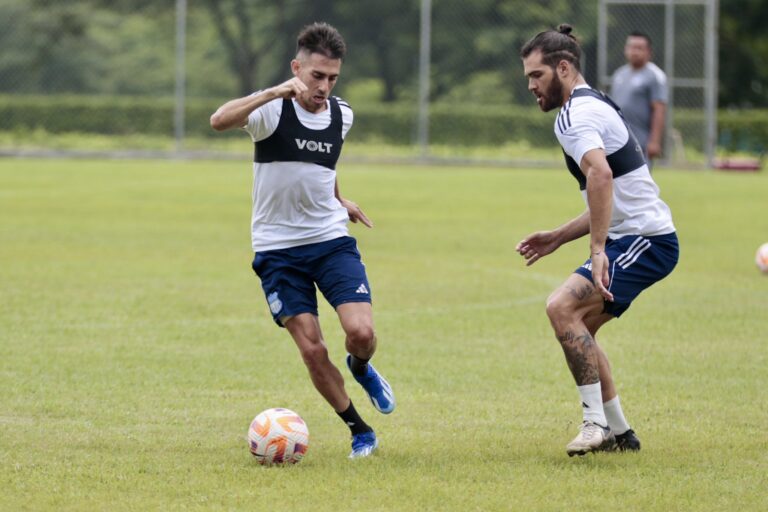 Emelec respira: Castelli y Bagüí completaron el entrenamiento con normalidad