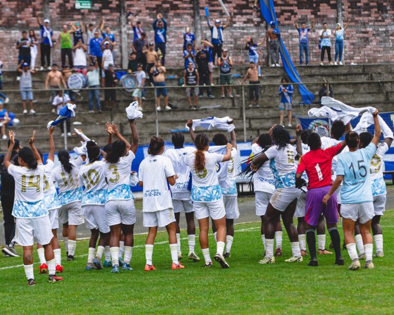 Emelec habilitó a su equipo femenino y podrá debutar en la Super Liga Femenina