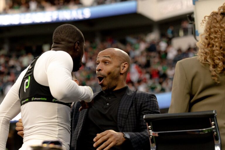 (VIDEO) ¡Festejo inolvidable! Waterman celebró su agónico gol con su “ídolo” Henry