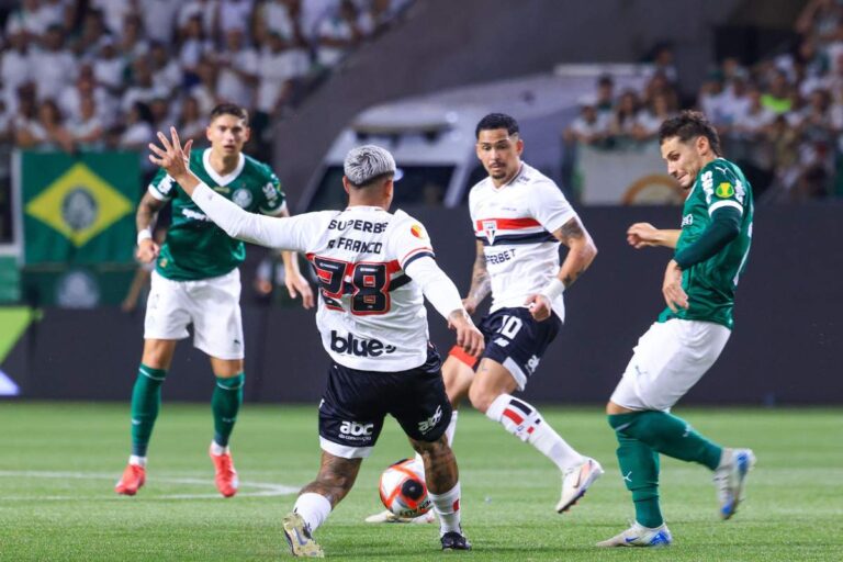 Robert Arboleda y Sao Paulo se despiden del Paulista