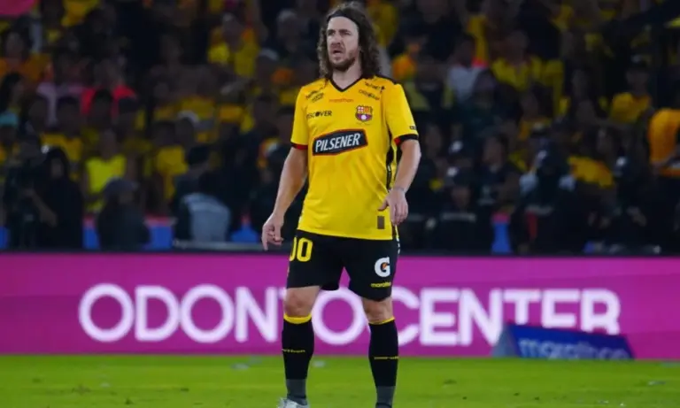 (FOTO) Carles Puyol también celebró la clasificación de Barcelona SC