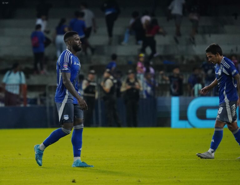 SIN UN ‘9’ DE ÁREA: posible once de Emelec para medirse a Vinotinto
