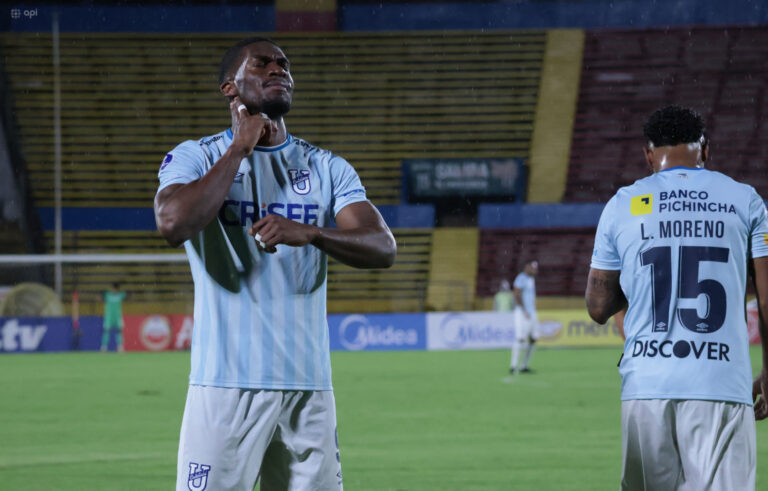 (VIDEO) LÍDER DE GRUPO: U. Católica derrotó a Cerro Largo en la Sudamericana