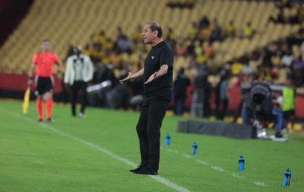 Ramón Díaz deja de ser entrenador del Corinthians