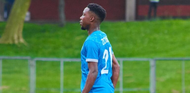 Luto en el fútbol sudafricano: Falleció tras desplomarse en el calentamiento