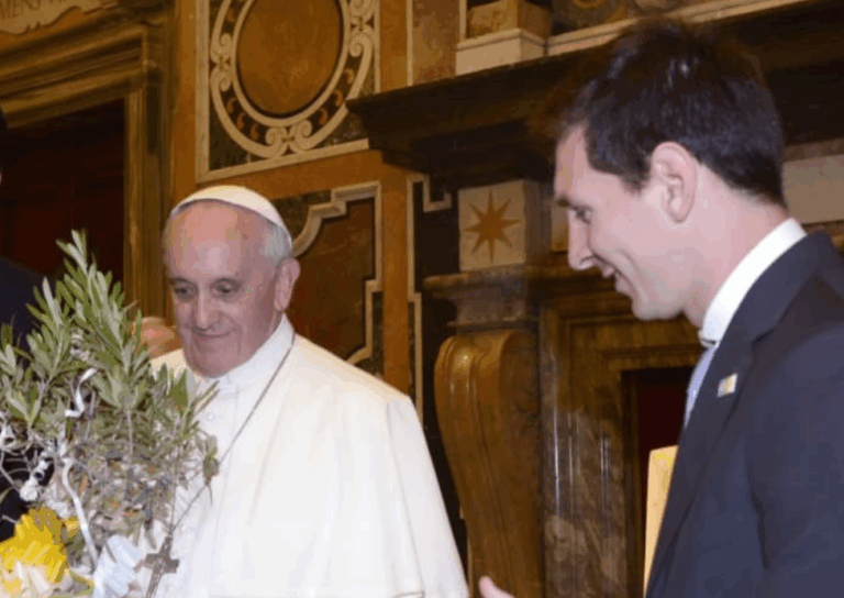 La emotiva despedida de Messi al Papa Francisco: “Gracias por hacer del mundo un lugar mejor”