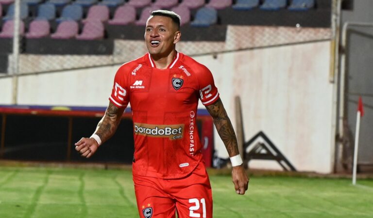 (VIDEO) Con GOL de Carlos Garcés: Cienciano salvó el empate en la Sudamericana