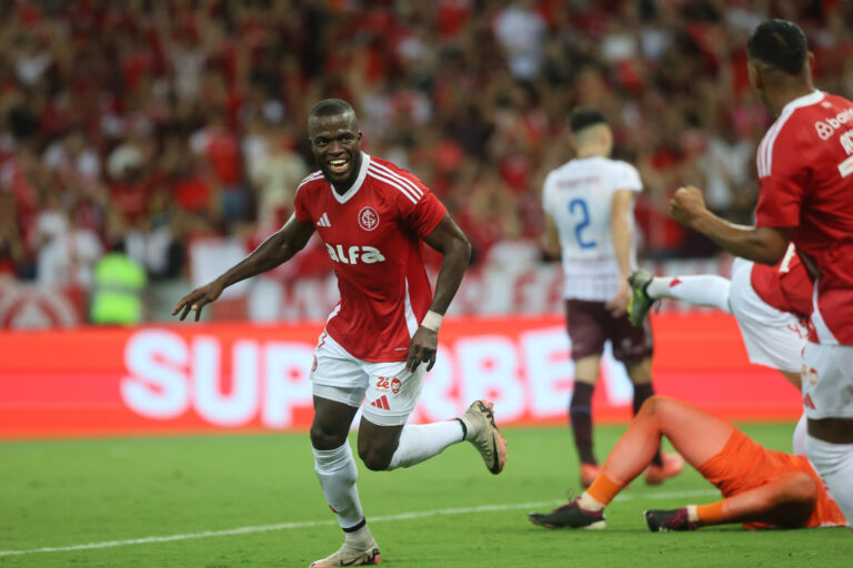 (VIDEO) MODO LETAL: Enner Valencia volvió a marcar en el Brasileirao
