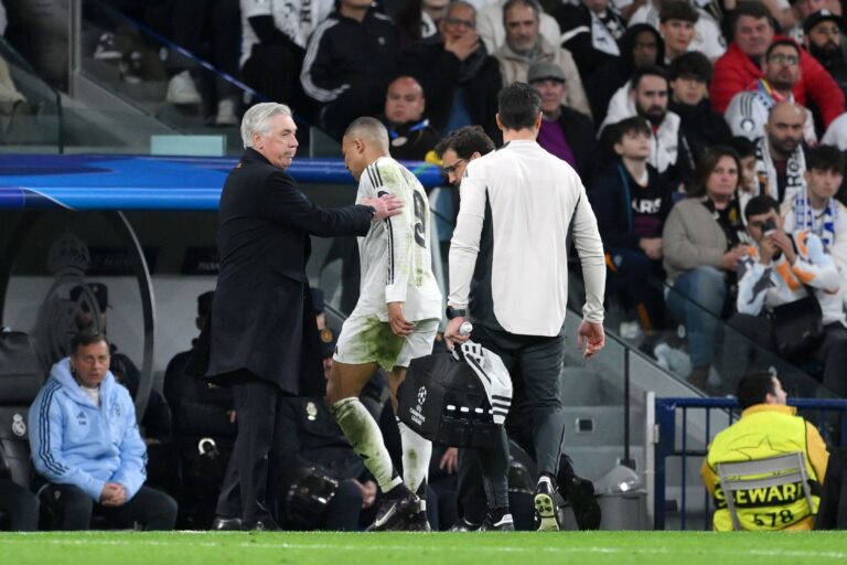 (VIDEO) ALARMAS ENCENDIDAS: Mbappé salió con una molestia en el tobillo