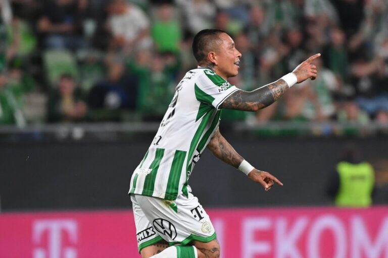 Cristian Ramírez inició la remontada del Ferencvaros y clasificó a la final de la Copa de Hungría
