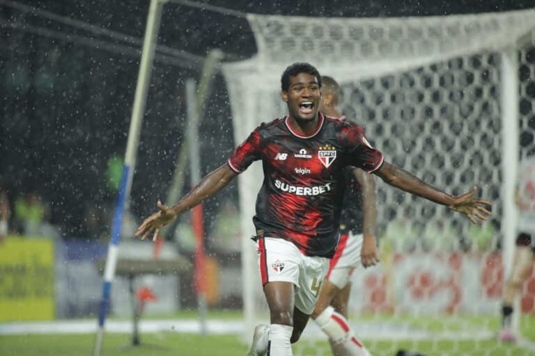 (VIDEO) São Paulo da un golpe de autoridad venciendo a Libertad