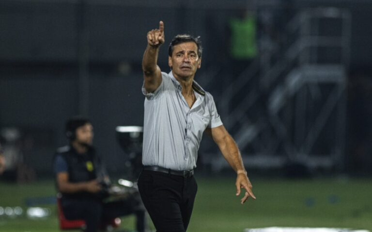 (VIDEO) DEBUT CON TRIUNFO PARA BUSTOS: Olimpia ganó sin problemas a Sportivo Luqueño