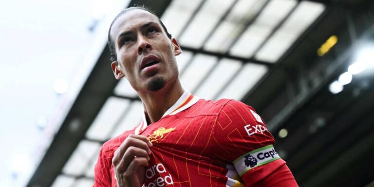 (VIDEO) Liverpool acaricia el título tras agónica victoria ante el West Ham