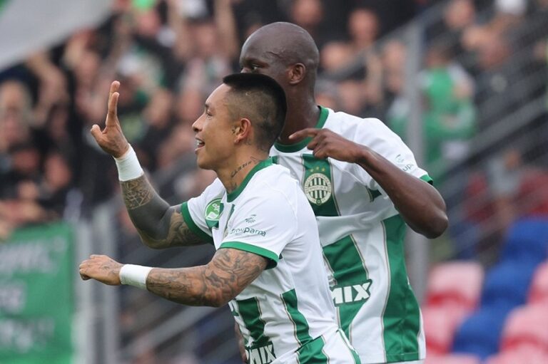(VIDEO) SE VISTIÓ DE 10: Cristhian Ramírez asiste en la victoria del Ferencvaros