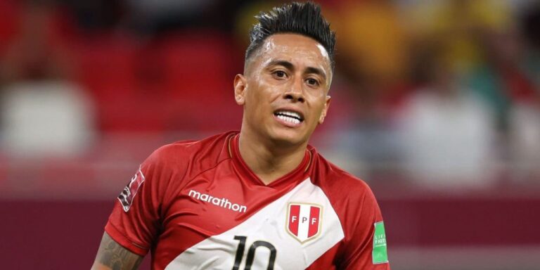 Reportan en Perú que Emelec habría hecho propuesta por Christian Cueva