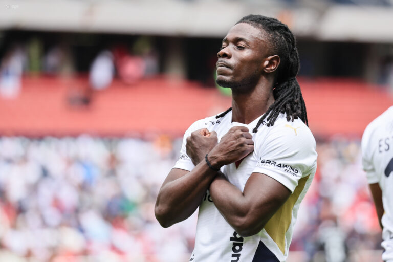 (VIDEO) AGÓNICA VICTORIA: LDU se impuso al Técnico U con un gol sobre el final de Adé