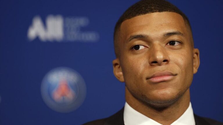 Mbappé se rinde ante el PSG campeón: “Por fin llegó el gran día, enhorabuena”