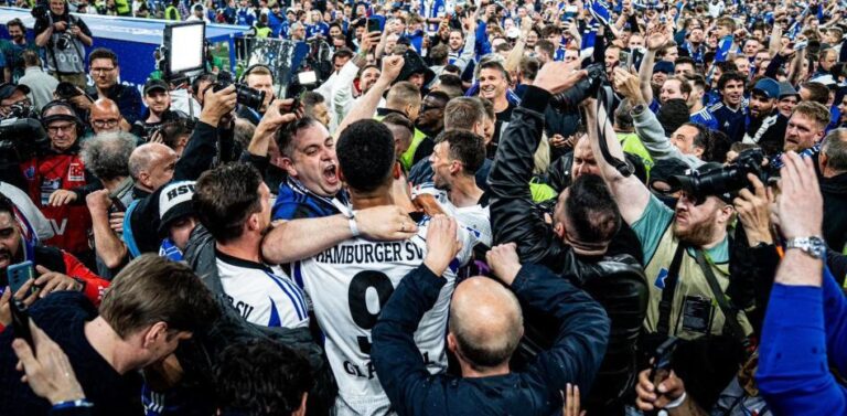 El Hamburgo regresa a la Bundesliga siete años después