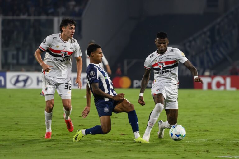 (VIDEO) Sao Paulo venció a Talleres y le dio una mano a Alianza Lima