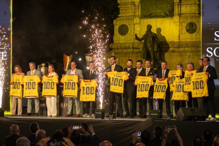 (VIDEO) BSC celebró sus 100 años con sesión solemne llena de historia y homenajes