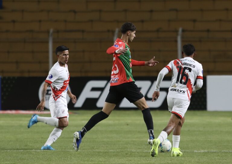(VIDEO) Nacional de Potosí goleó a Boston River y sigue en la pelea en la Sudamericana