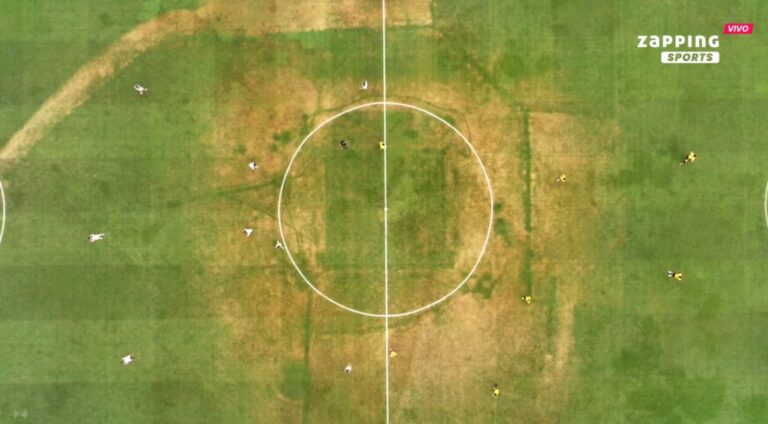 (FOTOS) TRAS LOS FESTEJOS: Así esta la cancha del estadio Monumental