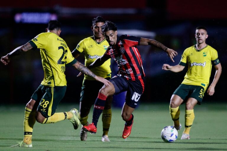 (VIDEO) Vitória igualó ante Defensa y Justicia por la Copa Sudamericana