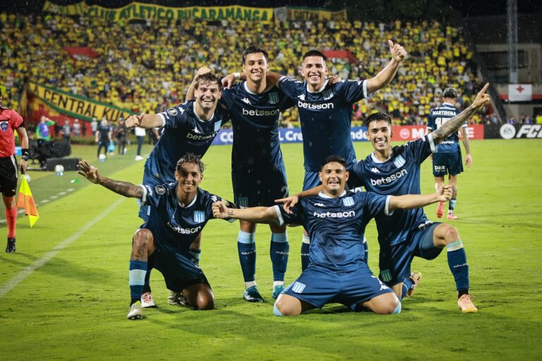 (VIDEO) Racing aplastó a Bucaramanga y se adueña del liderato en la Libertadores
