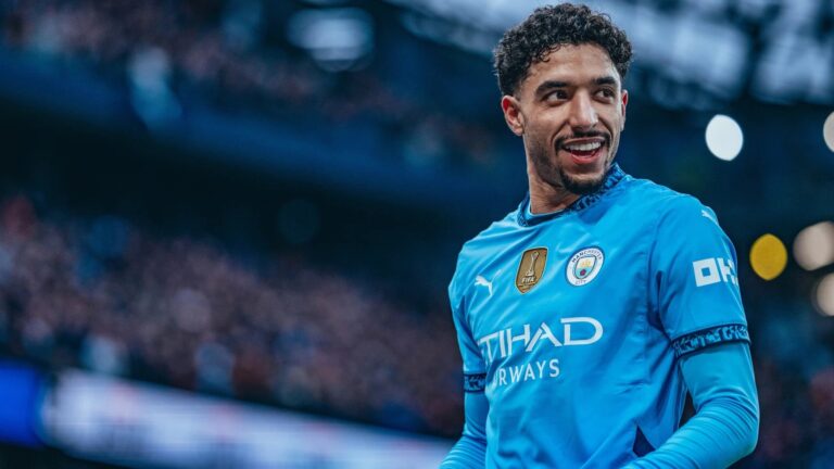 (VIDEO) ¡GOLAZO INFERNAL! Marmoush se llevó el premio al mejor gol de la temporada en la Premier