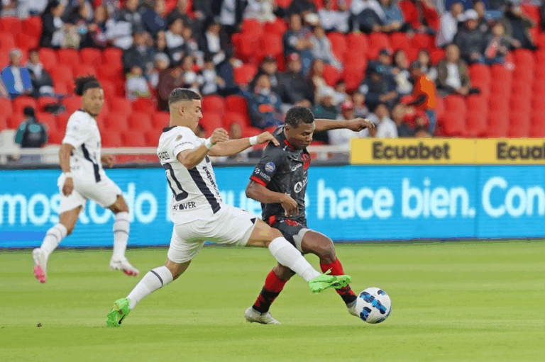 CAMBIO DE HORARIO en el LDU vs. Técnico Universitario