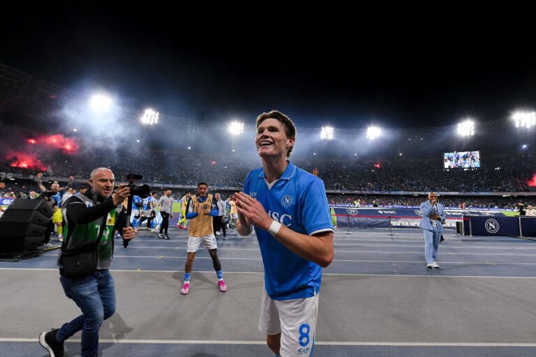 (VIDEO) EMOCIONANTE DEFINICIÓN: Napoli, campeón de la Serie A, superando al Inter por un punto