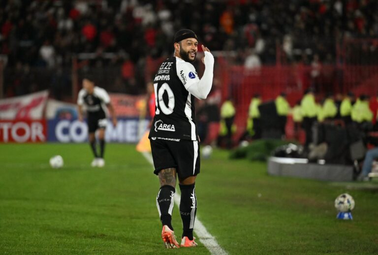 (VIDEO) Huracán eliminó al Corinthians de Depay en la Sudamericana