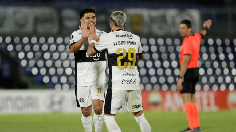(VIDEO) Olimpia se despidió de la Copa Libertadores con una goleada ante San Antonio