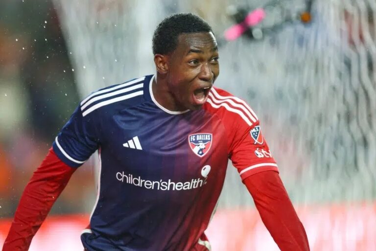 Anderson Julio salva al FC Dallas con un golazo en el momento justo